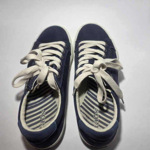 taos canva Shoes - Taos Canvas Sneakers Women's 7 Navy Lace Up Comfort Shoes Casual Walking